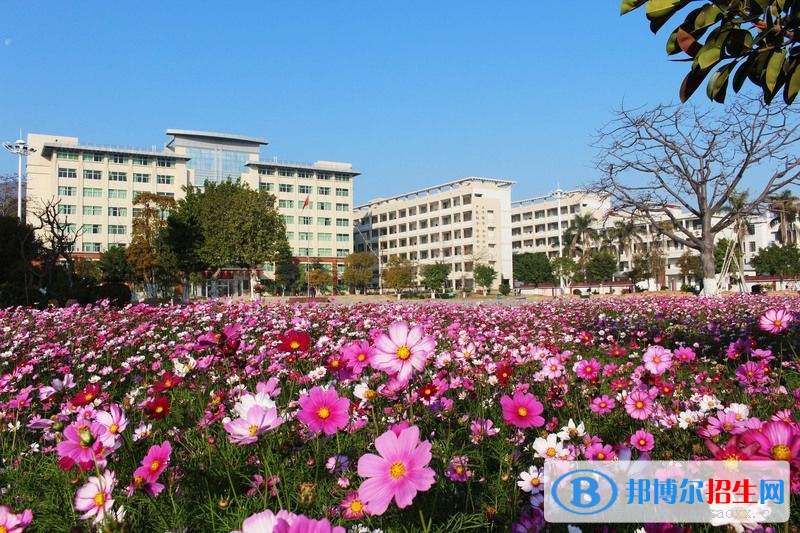 靖邊職業(yè)教育中心2018年報名條件、招生對象