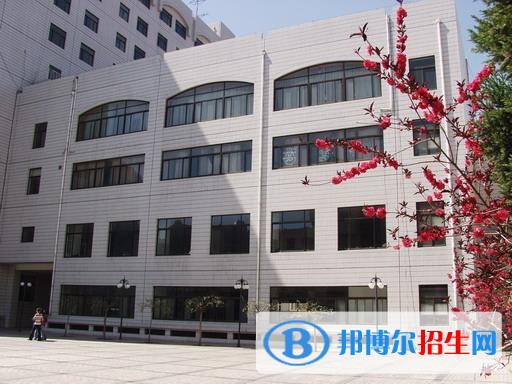 北京二輕工業(yè)學(xué)校專業(yè)有哪些
