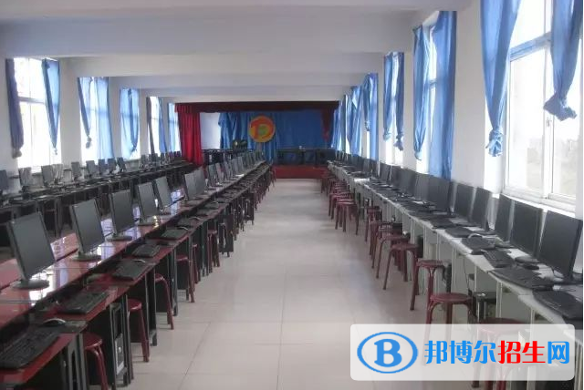 渾源縣大方高級(jí)職業(yè)學(xué)校2021年招生辦聯(lián)系電話(huà)