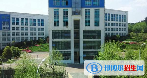 長治縣職業(yè)技術(shù)學(xué)校2018年報名條件、招生對象