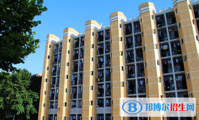 達州職業(yè)技術學院教學樓2
