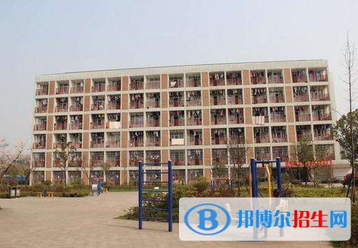 貴陽護理職業(yè)學院單招報名時間