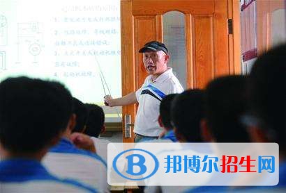 山東高級(jí)技工學(xué)校2018年報(bào)名條件、招生對(duì)象
