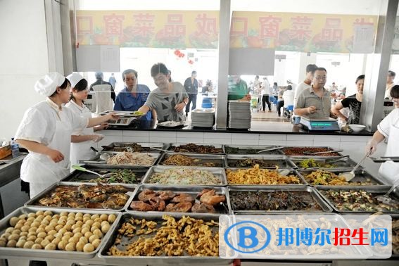 即墨第二職業(yè)中等專業(yè)學校宿舍條件