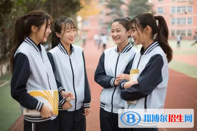 青島商務(wù)學(xué)校2018年報(bào)名條件、招生對象
