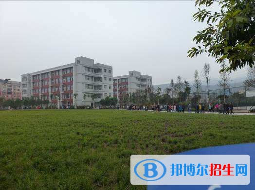 重慶高中畢業(yè)上中專學(xué)校學(xué)什么專業(yè)好