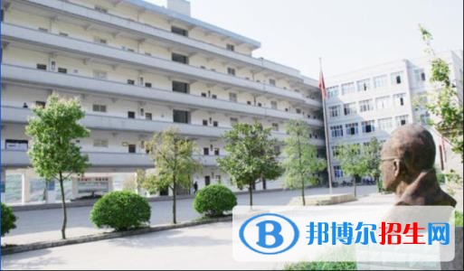 重慶現(xiàn)在讀中專學(xué)校什么專業(yè)好