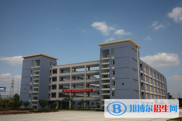 南京交通高級技工學(xué)校2018年報名條件、招生對象