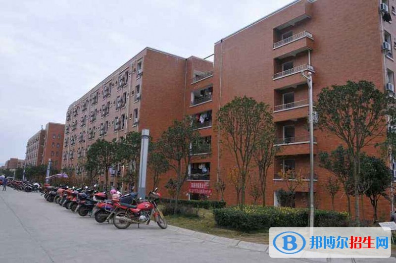 成都中專學校有什么專業(yè)適合女生