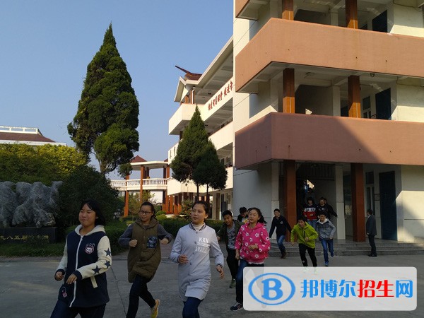 張家港市第三職業(yè)高級中學(xué)2019年報名條件、招生對象
