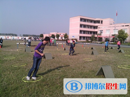 江蘇高港中等專業(yè)學(xué)校2019年報(bào)名條件、招生對(duì)象
