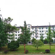 都江堰石羊鎮(zhèn)中學