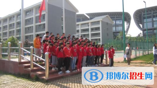 昆明初中畢業(yè)可以讀中專學校嗎