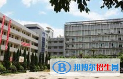 四川中專學校讀出來是什么文憑
