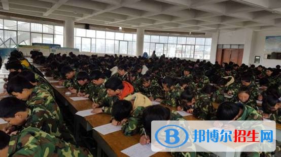 四川初中畢業(yè)上中專學(xué)校學(xué)什么專業(yè)好