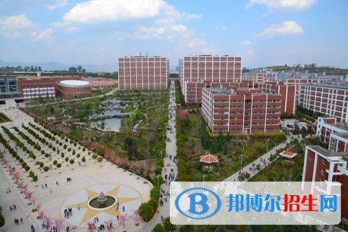 大理女生上什么中專學(xué)校好