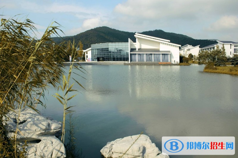 蘇州工藝美術(shù)職業(yè)技術(shù)學(xué)院單招報(bào)名時間