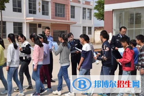 曲靖高中畢業(yè)讀中專學校好嗎