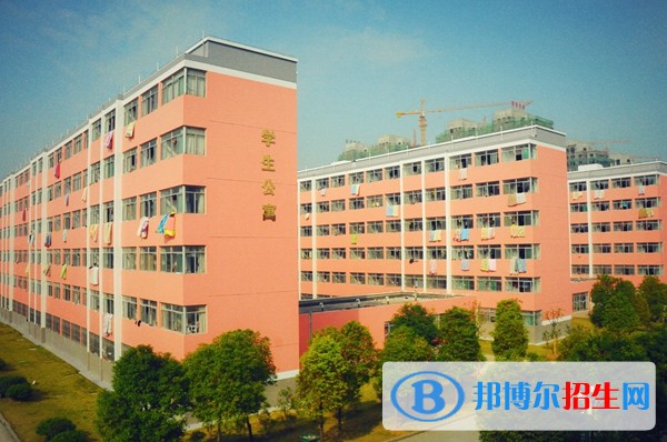 安徽汽車職業(yè)技術(shù)學(xué)院單招報名時間