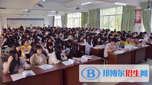 巴中中專學校算中專嗎