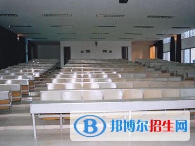 巴中初中女生讀什么中專學校好