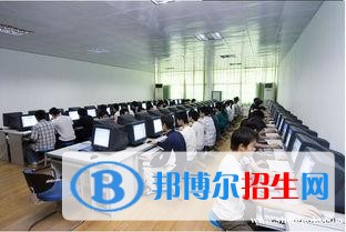 巴中初中畢業(yè)可以讀中專學(xué)校嗎