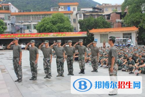 楚雄女生上中專學(xué)校學(xué)什么好