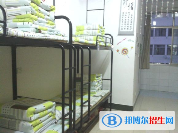 巴中讀中專學(xué)校好還是讀高中好