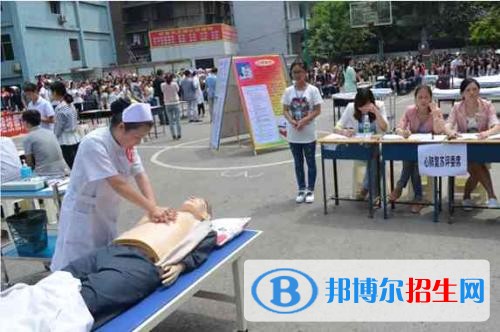 達州中專學校和高中的區(qū)別