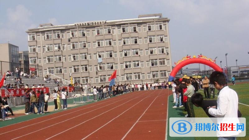 湖南藝術(shù)職業(yè)學(xué)院單招報名時間