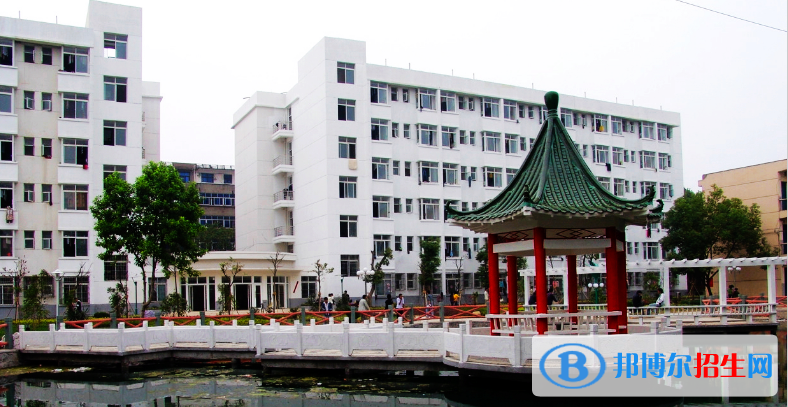 江西生物科技職業(yè)學(xué)院?jiǎn)握袌?bào)名時(shí)間