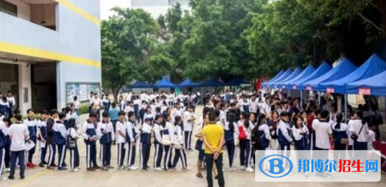 中山坦洲理工學(xué)校2019年報(bào)名條件、招生對(duì)象