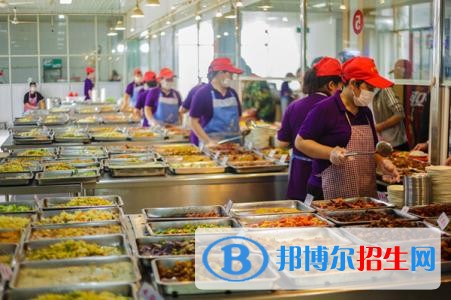 五臺縣職業(yè)中學宿舍條件