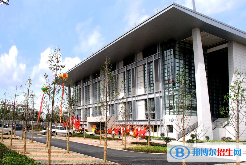 武漢職業(yè)技術(shù)學(xué)院?jiǎn)握袌?bào)名時(shí)間