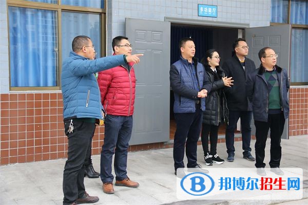 南充高中畢業(yè)讀什么中專學(xué)校好