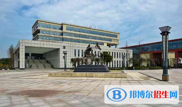 內(nèi)江哪所中專(zhuān)學(xué)校最好