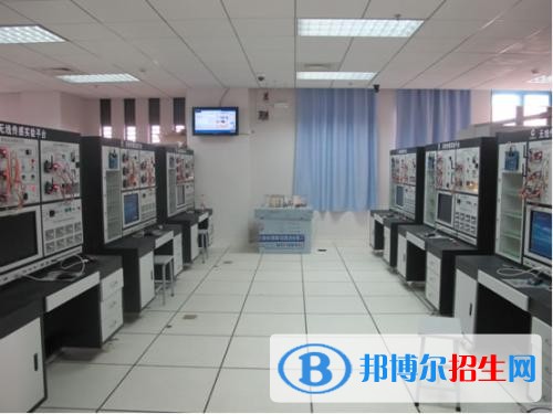 內(nèi)江中專學(xué)校什么時(shí)候開(kāi)學(xué)