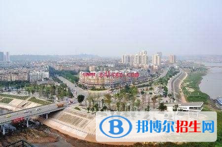 資陽中專學(xué)校