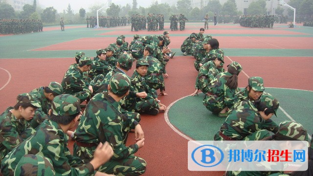 內(nèi)江職高好還是中專(zhuān)學(xué)校好