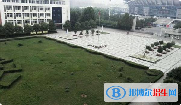 河南推拿職業(yè)學(xué)院?jiǎn)握泻?jiǎn)章