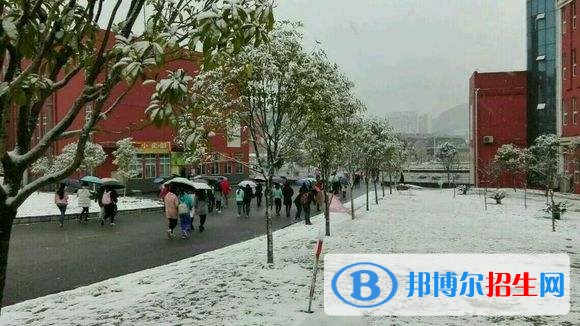 銅仁高中畢業(yè)上中專學校好嗎