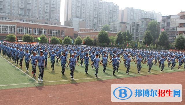 眉山不想讀中專學校