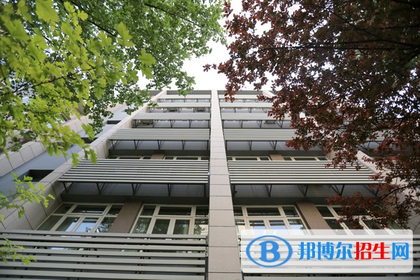 北京青年政治學(xué)院?jiǎn)握袌?bào)名時(shí)間