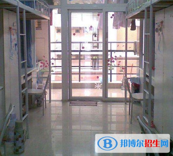 四川人民醫(yī)院護士學校五年制大專地理位置