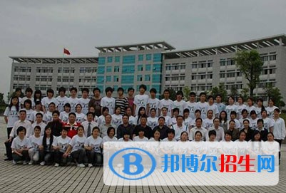德陽高中女生上什么中專學校好