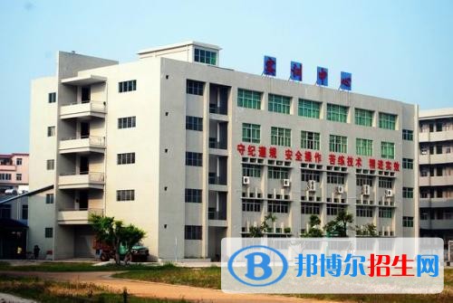 成都天府職業(yè)學(xué)校怎么樣，成都天府職業(yè)學(xué)校是民辦嗎