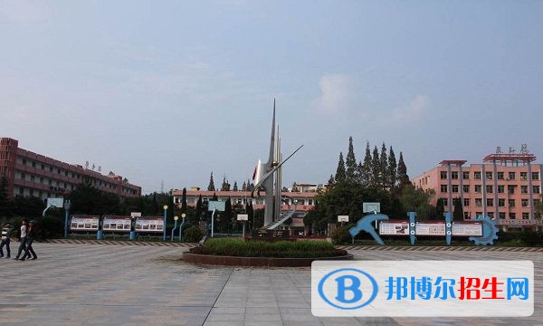 遂寧初中女生畢業(yè)后讀什么中專(zhuān)學(xué)校好