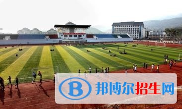 重慶讀中專學(xué)?？梢钥即髮W(xué)嗎