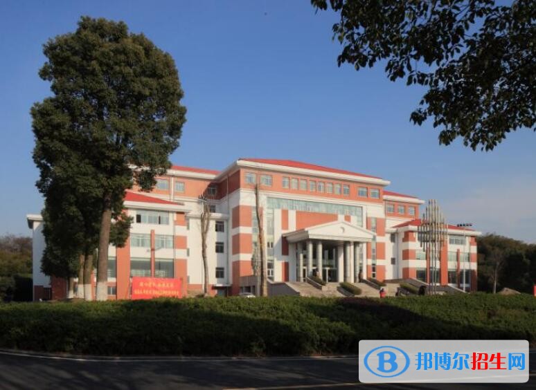 無錫高中畢業(yè)生讀中專學(xué)校