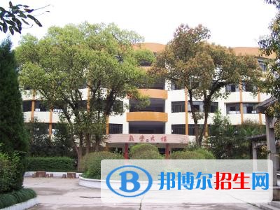 達(dá)州科技職業(yè)技術(shù)學(xué)校2019年報名條件、招生對象
